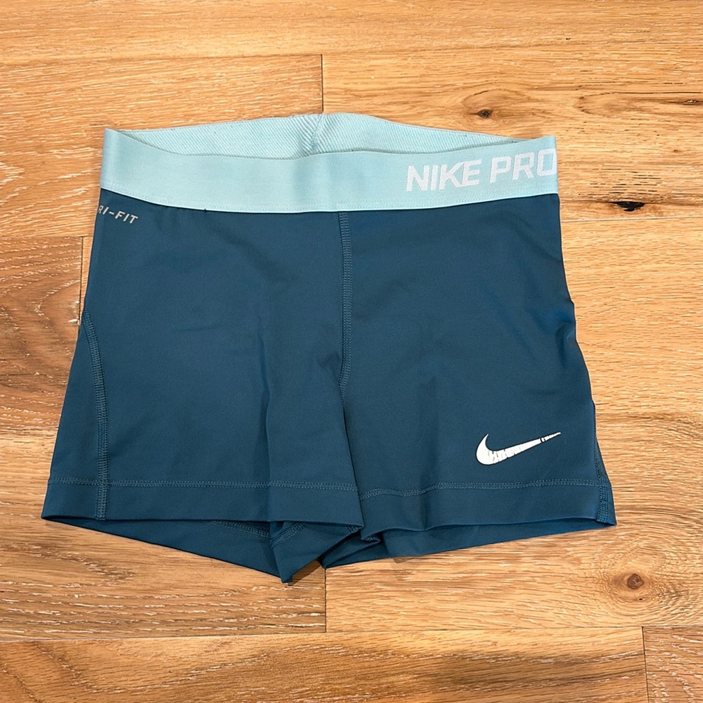 Women’s Nike Pro Compression Shorts